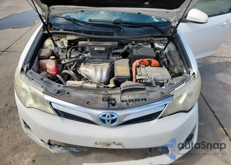 2012 Toyota Camry Hybrid z USA, uszkodzony, nr VIN 4T1BD1FK0CU037585